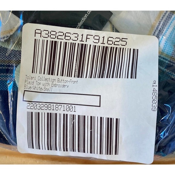 NWT Tolani Collection Embroidered Button Front Plaid Top Size Small Women’s Blue - Picture 9 of 9